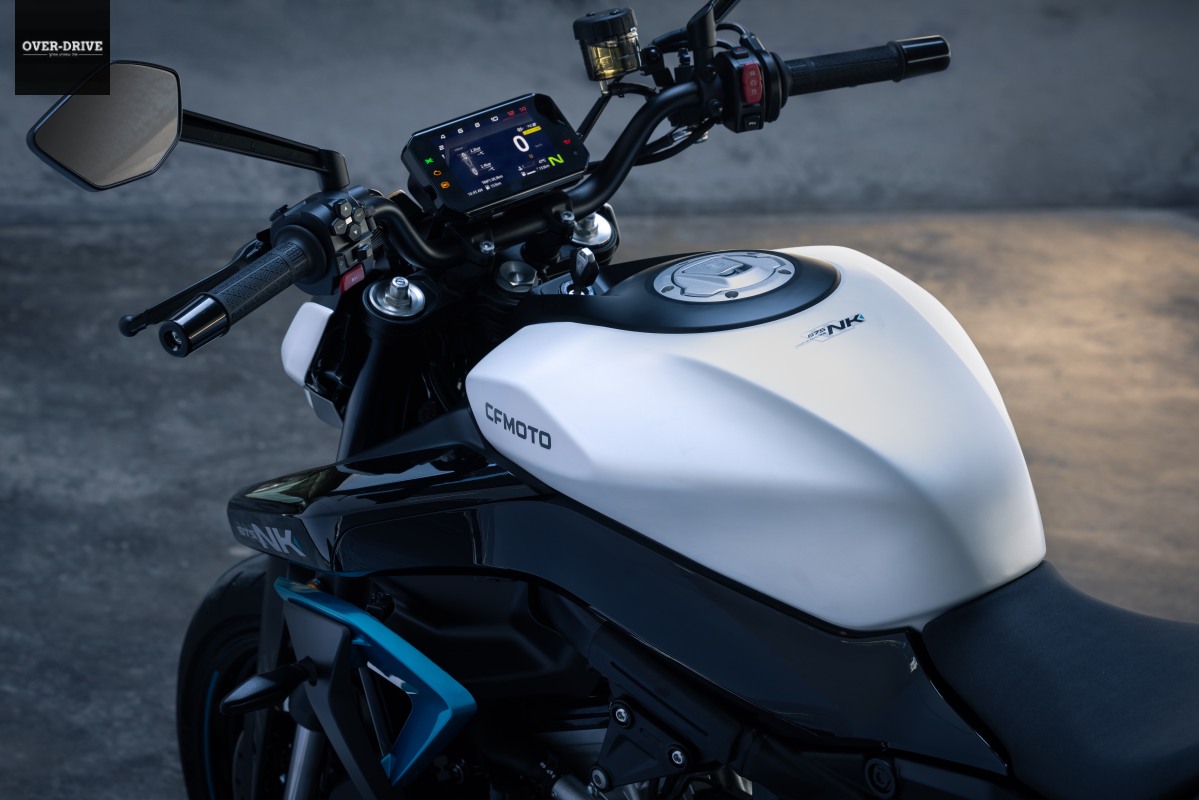 CF MOTO 675NK 2025 06