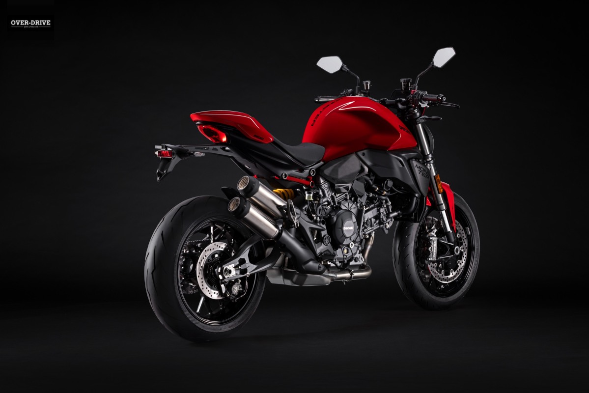 Ducati Monster 890 17