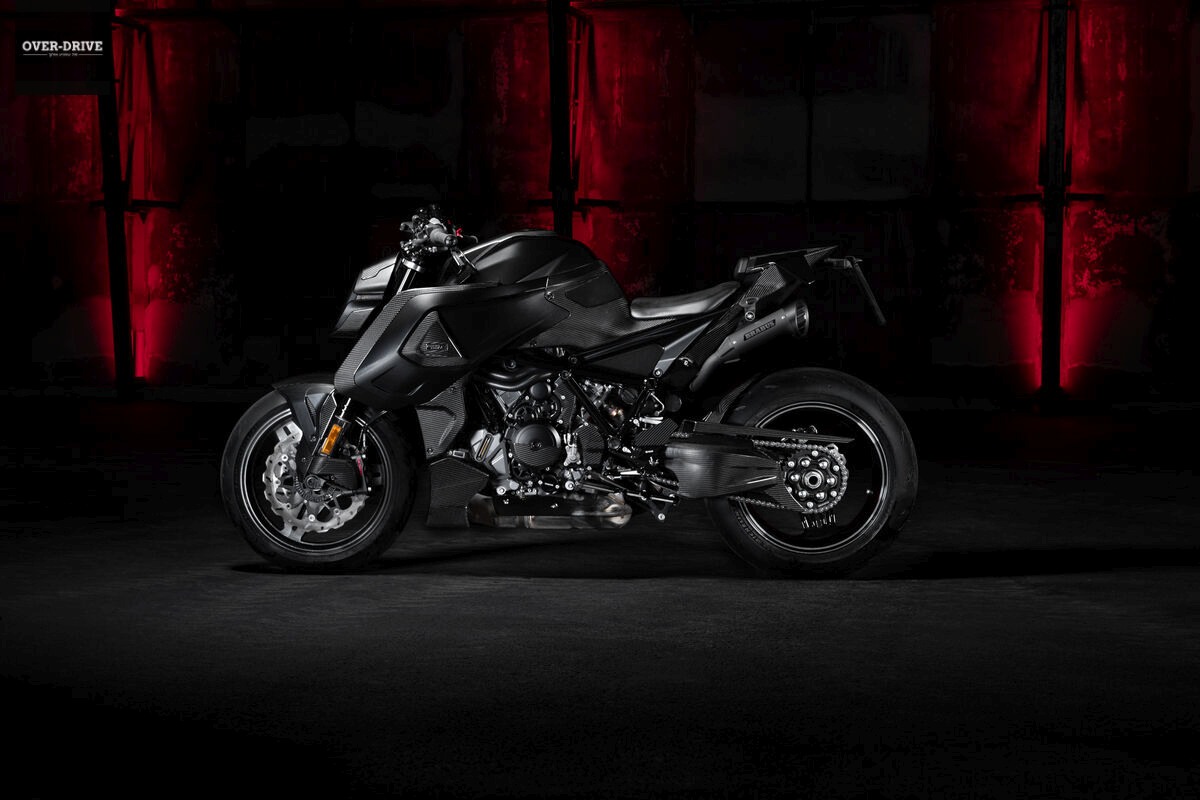 BRABUS 1400 E 2026 06