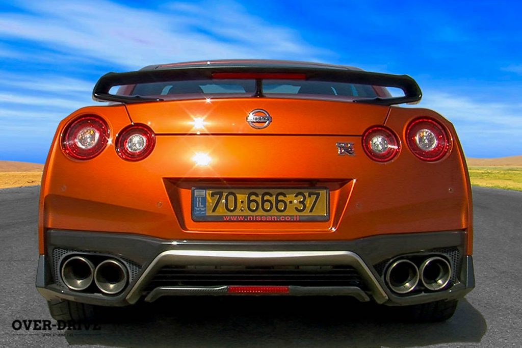 ניסאן GTR