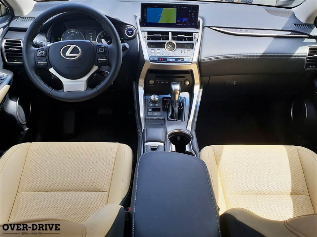 לקסוס NX300h