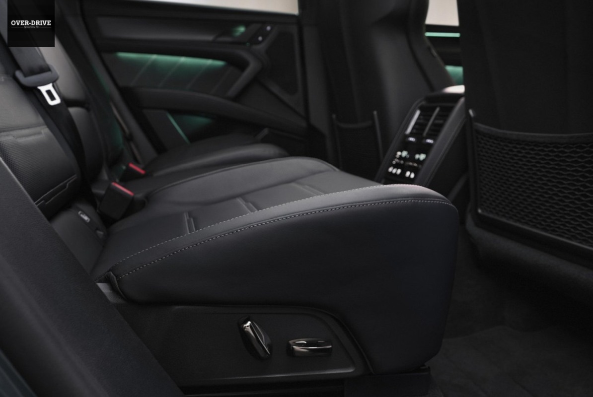 Porche Cayenne EV 2026 06