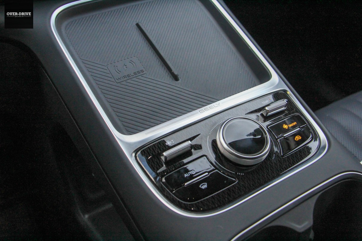 Geely Starrey 2025 02