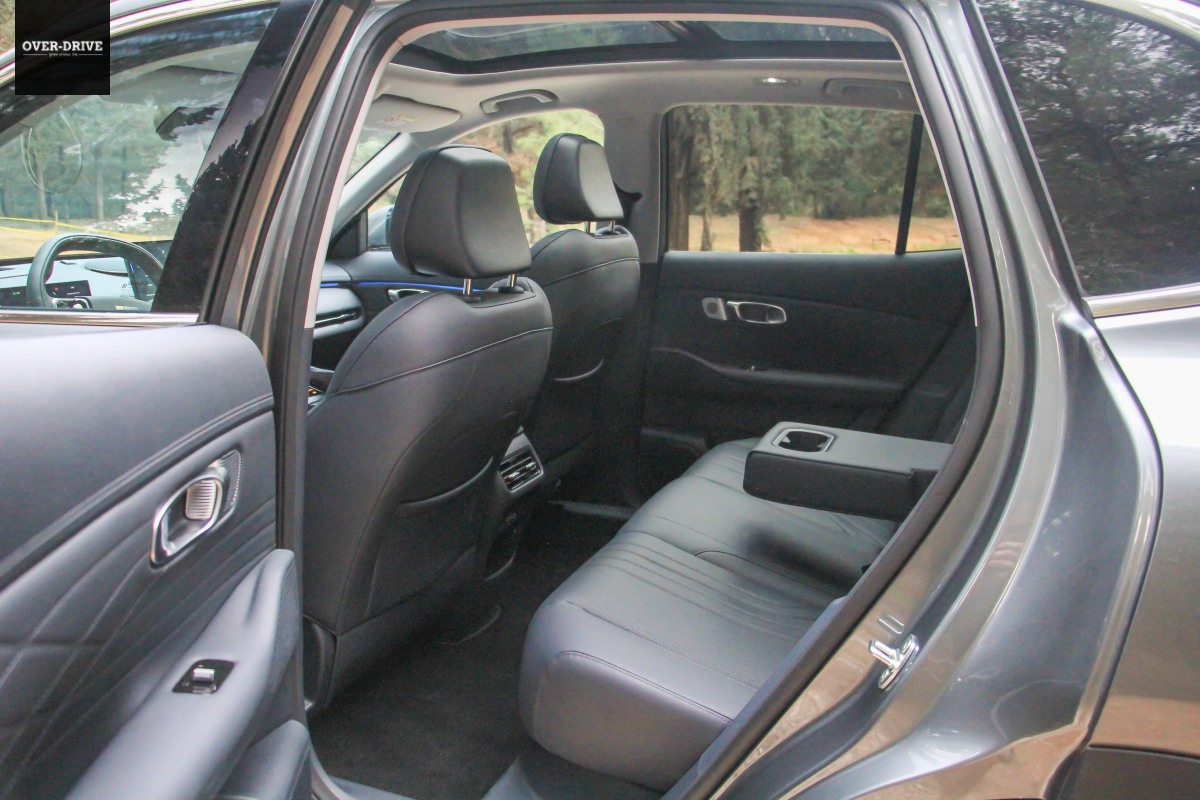 Geely Starrey 2025 08