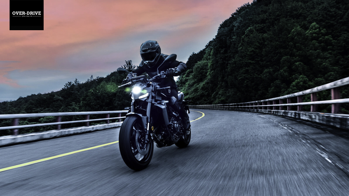 MT09 Y-AMT (16 of 44)