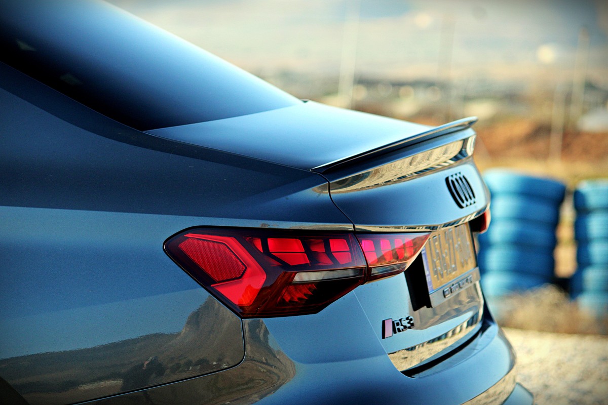 AUDI RS3 test YL 16