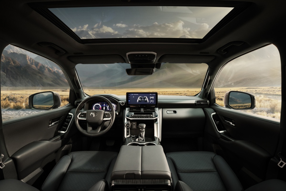 Land crusier 300 hybrid 2026 09