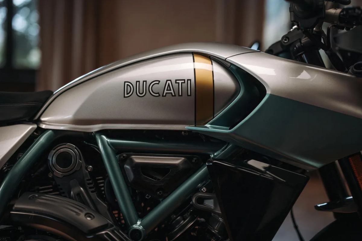 Ducati formula 73 04