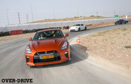 השקת מועדון ניסאן ספורט: על המסלול, כמובן