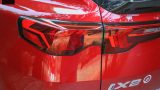 BMW iX2 09