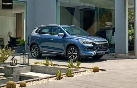 מסירה את הכפפות: BYD סיליון 5 הוא הפלאג-אין הזול בישראל