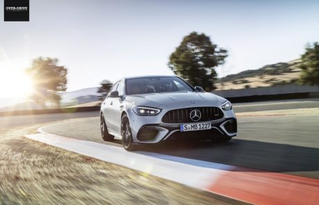 סיבוב פרסה: מרצדס C63 AMG נפרדת ממנוע ה-4 צילינדרים ההיברידי
