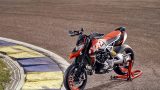 DUCATI HYPERMOTARD 950 RVE_AMBIENCE_02_UC169747_Low
