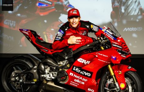 מחווה לאלוף: דוקאטי מציגה פאניגאלה V4 S במהדורת מארק מארקז