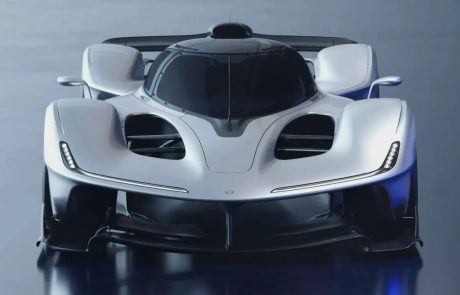 מכונית העל של רד בול עולה על הכביש עם 1000 כ”ס ב-15 אלף סל”ד