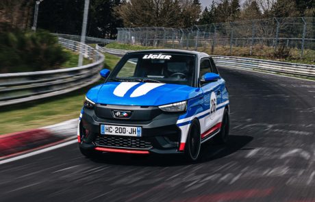 הננסית של ליג’יה שוברת שיאים בנורבורגרינג